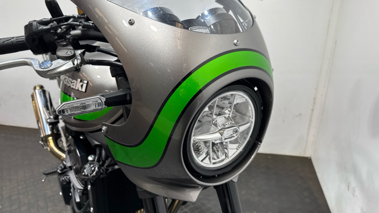 Kawasaki Z R900EKF (19MY)